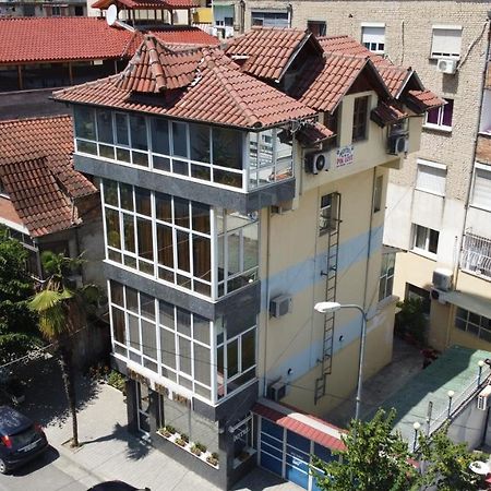 Hotel Pik Loti Tiranë Luaran gambar