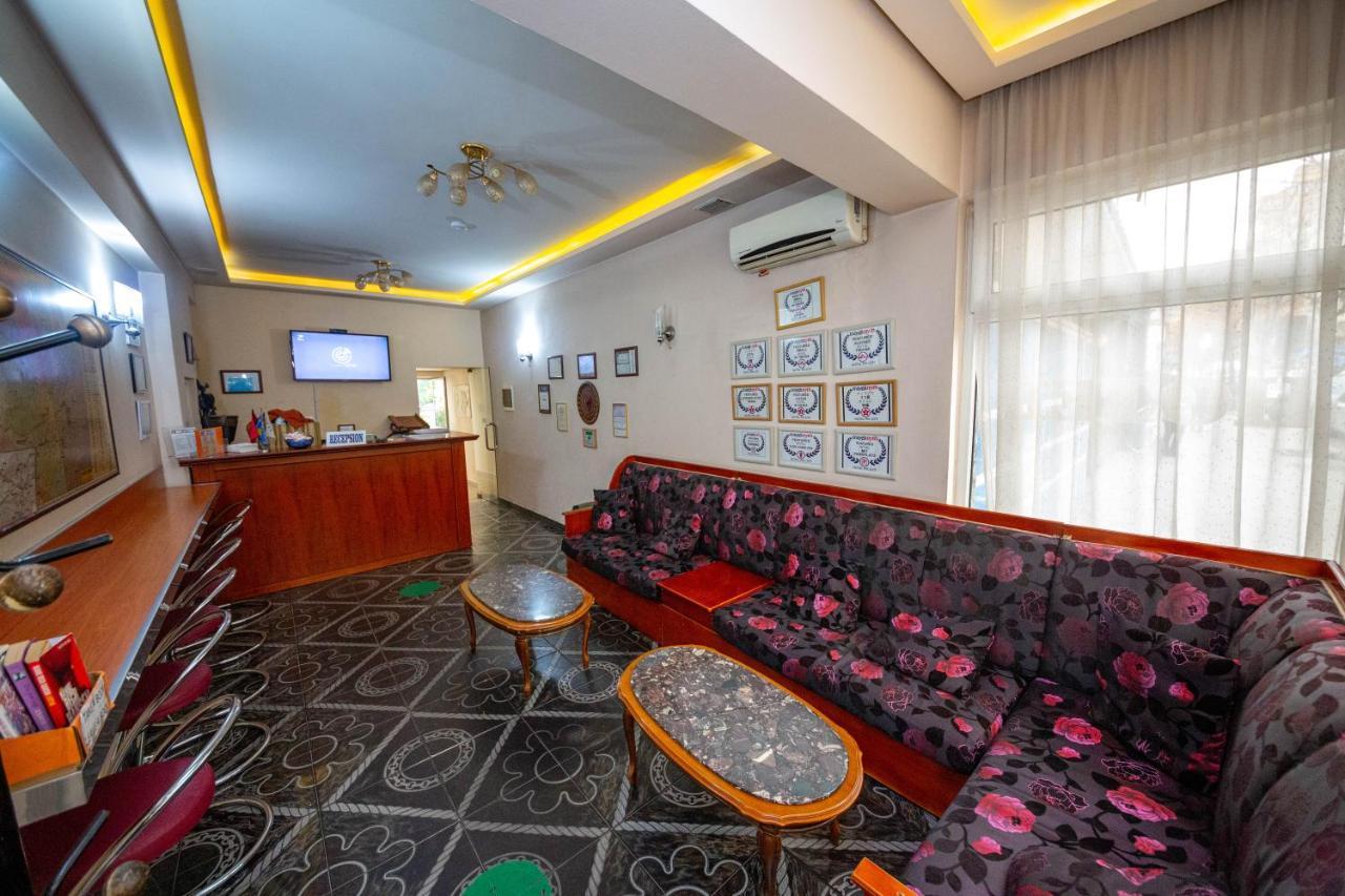 Hotel Pik Loti Tiranë Luaran gambar